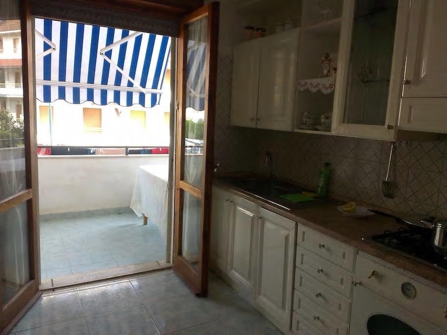 Trilocale A 800 Metri Dal Mare Apartman Scalea Kültér fotó
